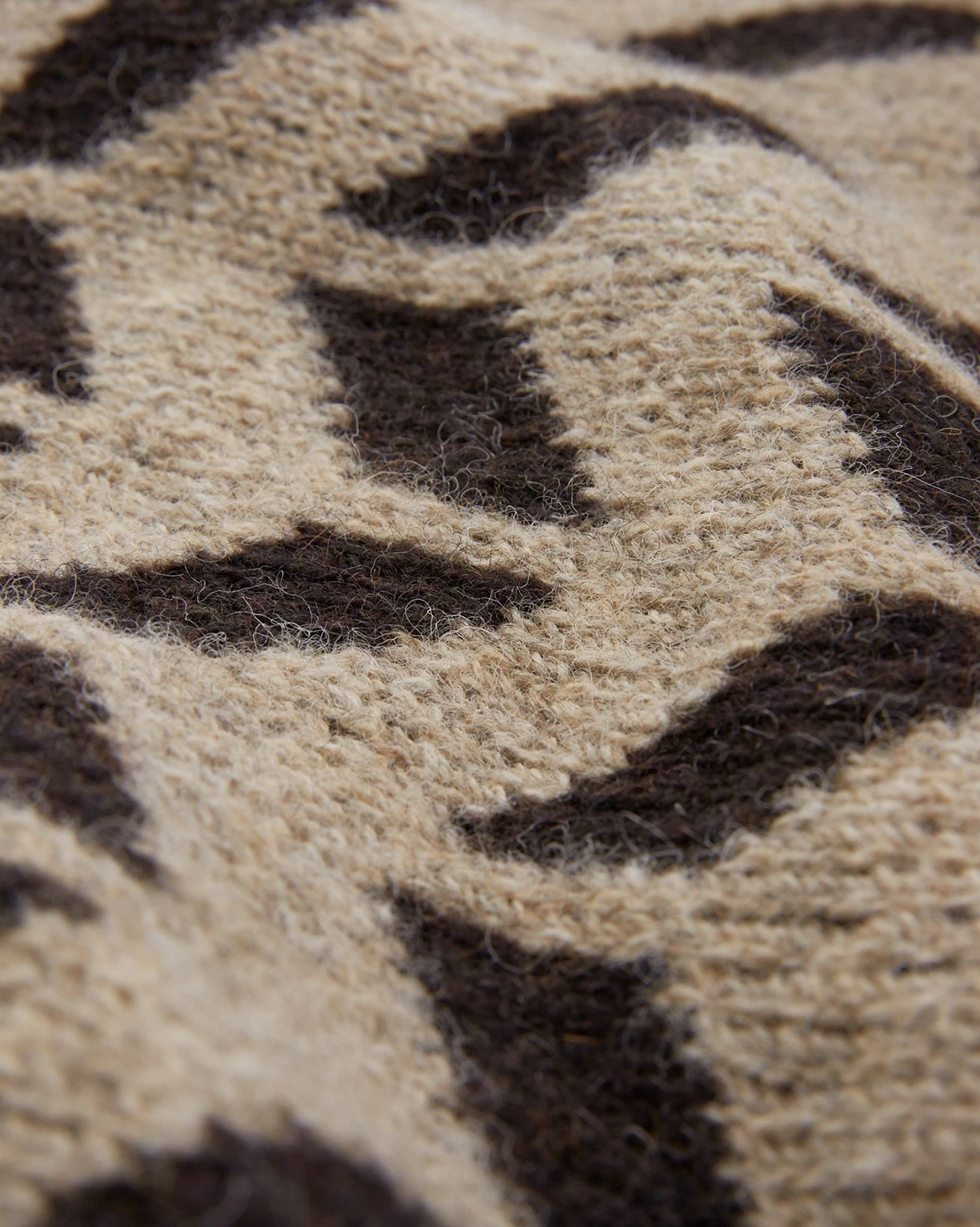 Men's Shetland Chevron Sweater 6 Men's Shetland Chevron Sweater - Image 6