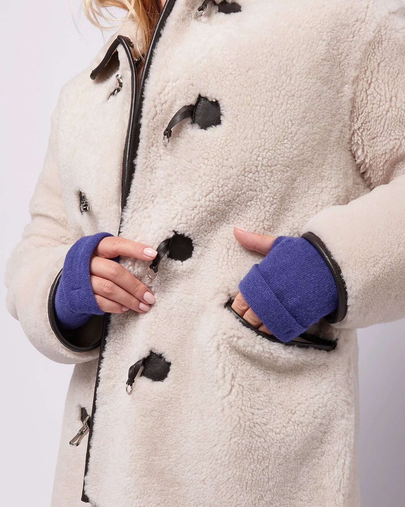 Recycled Geelong Cuff Fingerless Gloves 2 Recycled Geelong Cuff Fingerless Gloves - Image 2