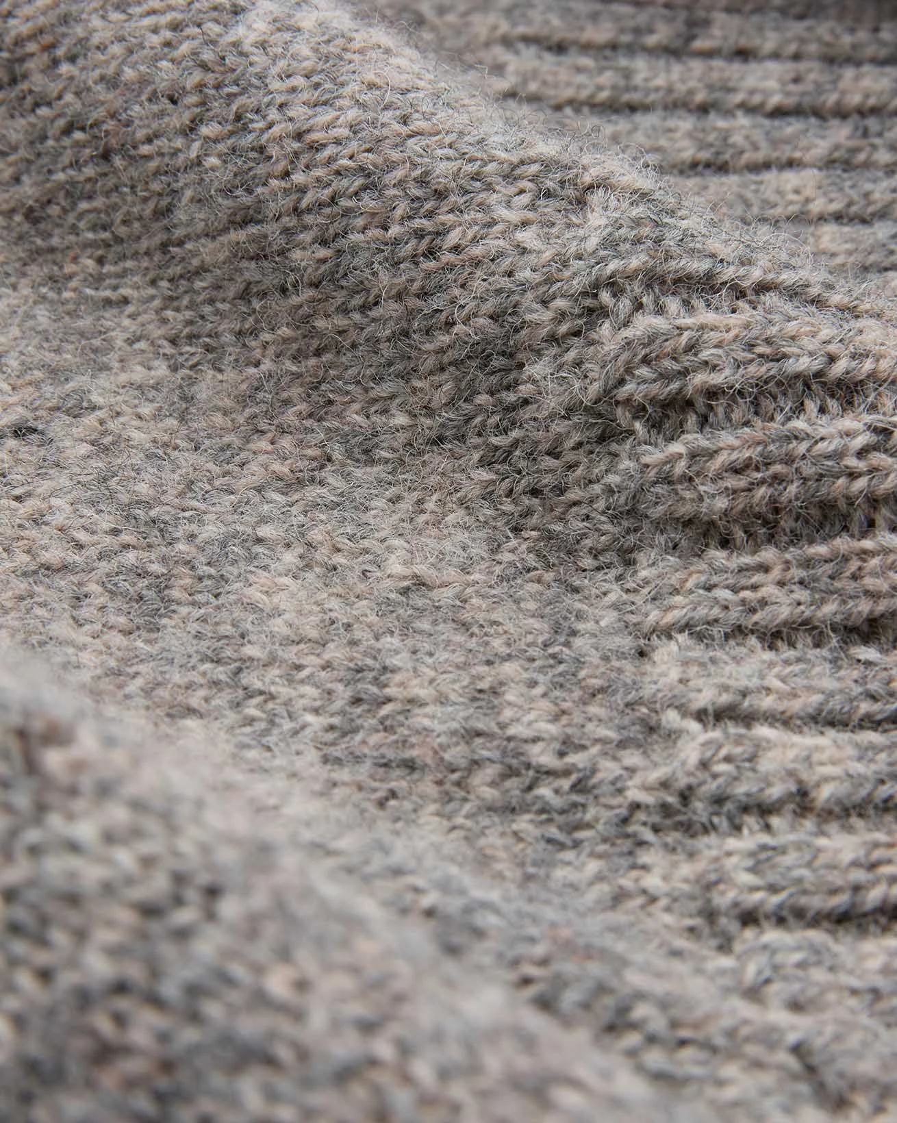 Men's British Fair Isle Sweater 7 Men's British Fair Isle Sweater - Image 7