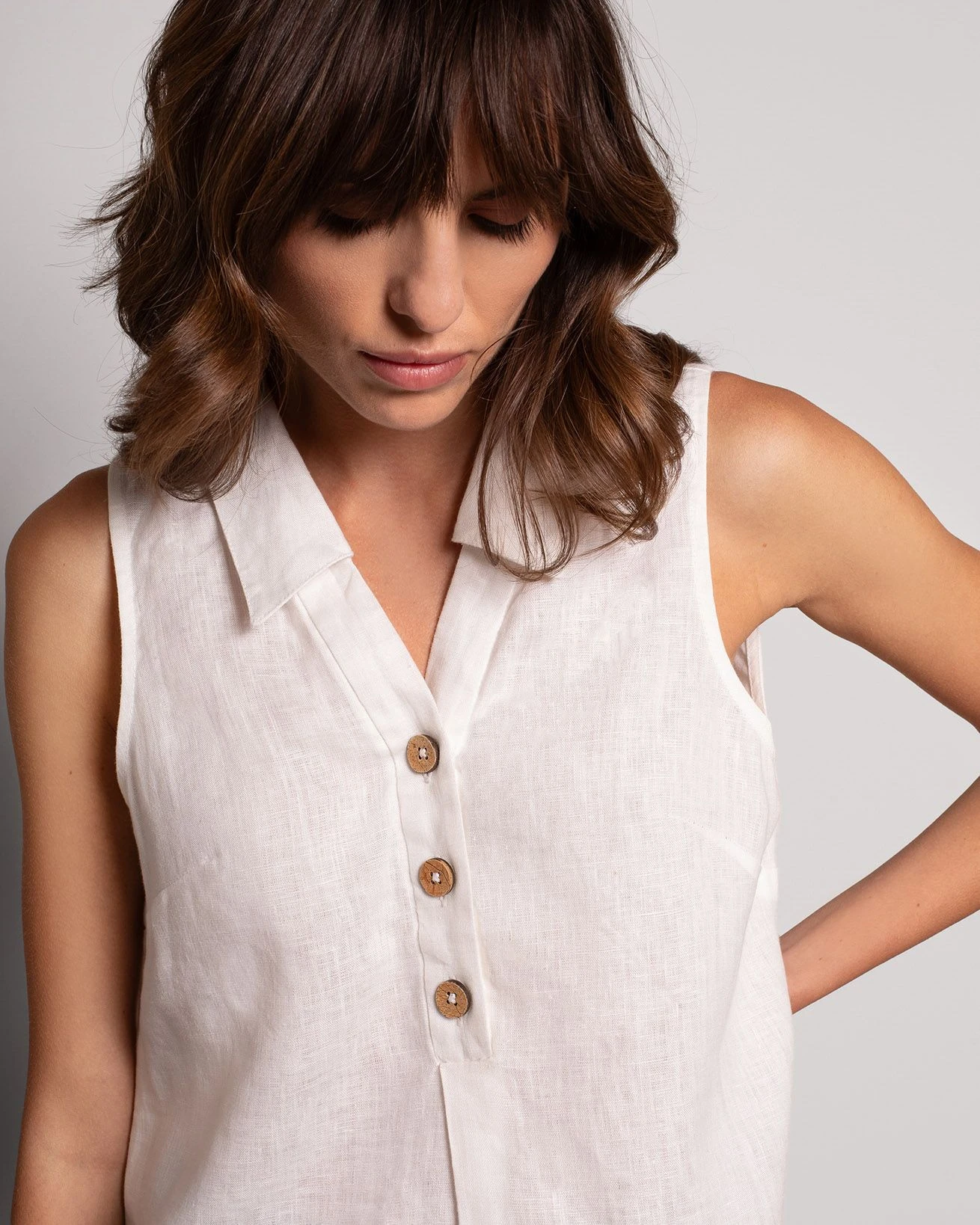 Pure Linen Sleeveless Blouse 3 Pure Linen Sleeveless Blouse - Image 3