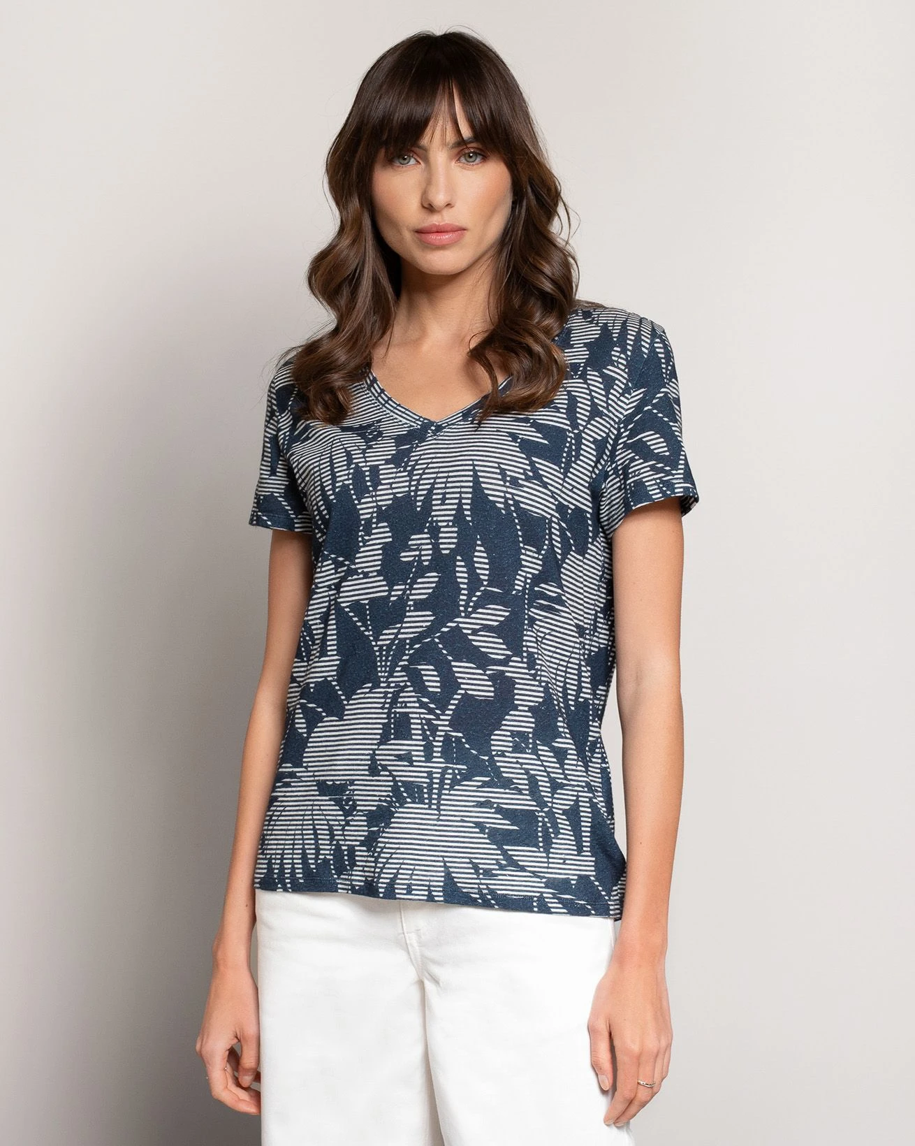 Linen Blend V Neck T Shirt 2 Linen Blend V Neck T Shirt - Image 2