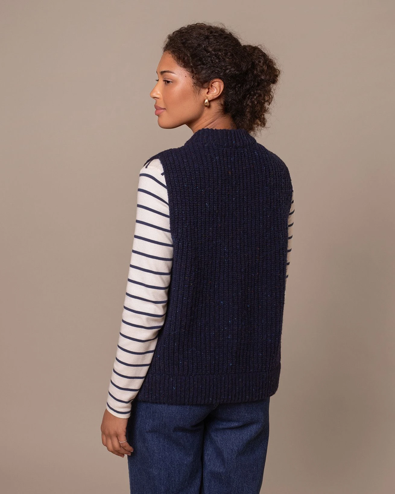 Donegal Ribbed Sleeveless Cardigan 3 Donegal Ribbed Sleeveless Cardigan - Image 3