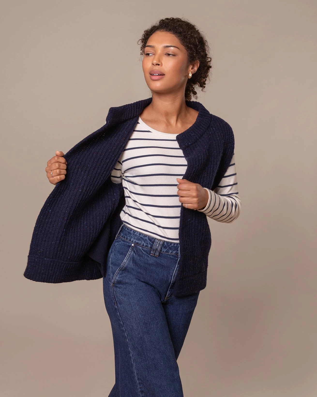 Donegal Ribbed Sleeveless Cardigan 6 Donegal Ribbed Sleeveless Cardigan - Image 6