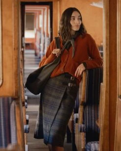 Donegal Boxy V Neck Cardigan 14 Donegal Boxy V Neck Cardigan -Celtic And Cos 197733