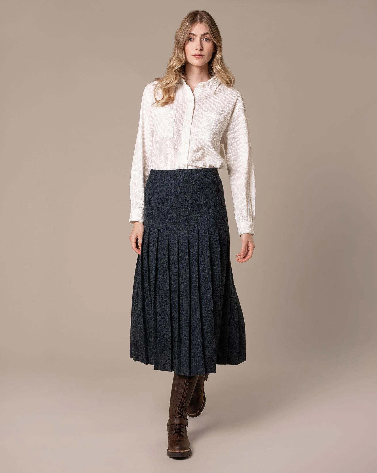 Button Detail Pleated Midi Skirt 3 Button Detail Pleated Midi Skirt - Image 3